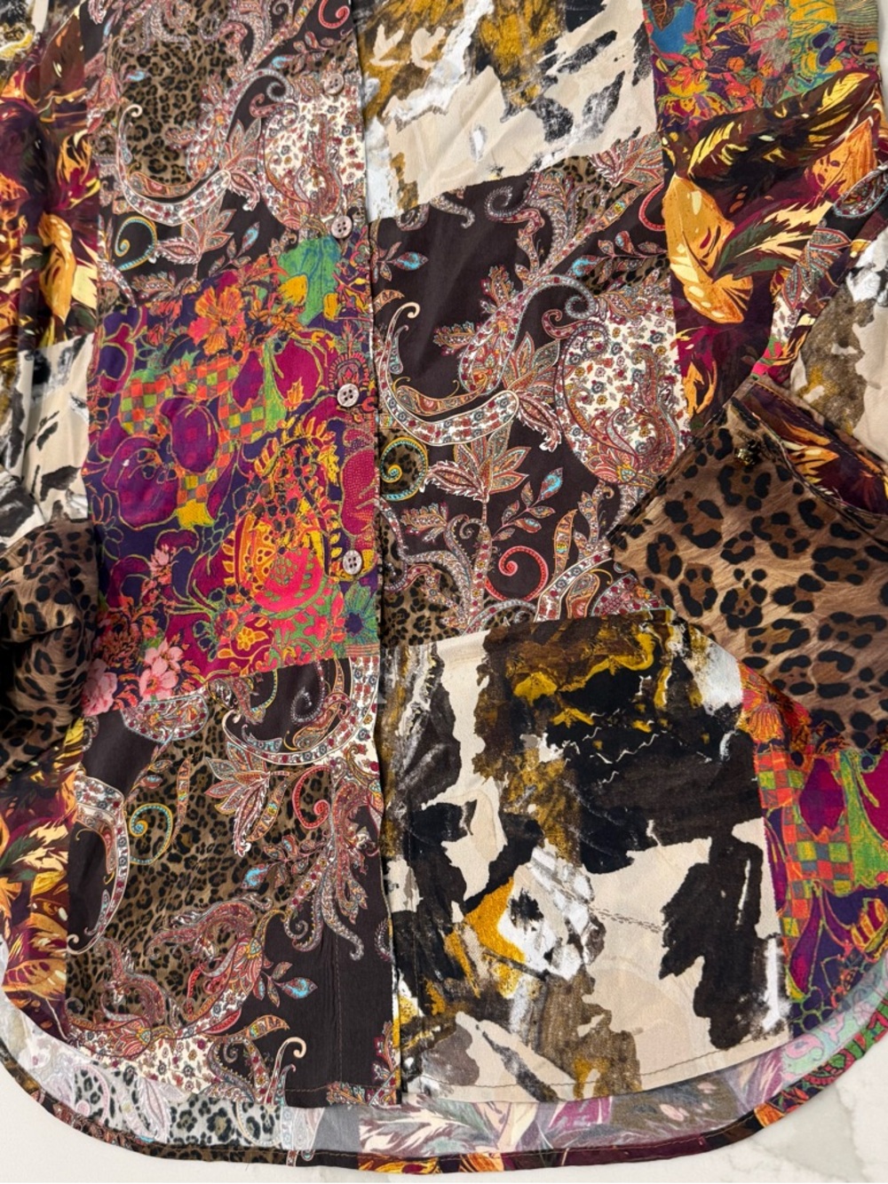 Robert Graham GabrielaPrint SilkBlend Shirt Womens Small Animal Print/Patchwork - Picture 9 of 16